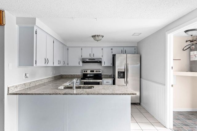 3029 CEDARIDGE DRIVE, Tampa, FL 33618