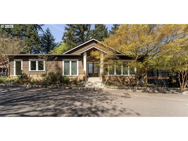 2744 Sw SHERWOOD Dr, Portland, OR 97201