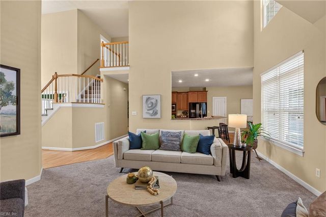 804 Catrina LN, Chesapeake, VA 23322