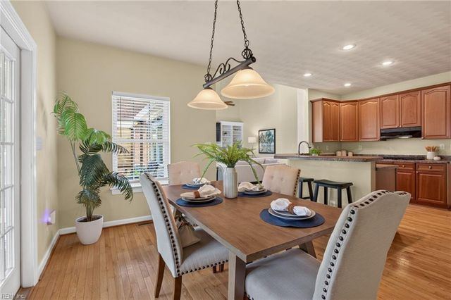 804 Catrina LN, Chesapeake, VA 23322
