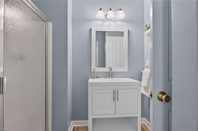 804 Catrina LN, Chesapeake, VA 23322