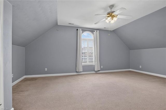 804 Catrina LN, Chesapeake, VA 23322