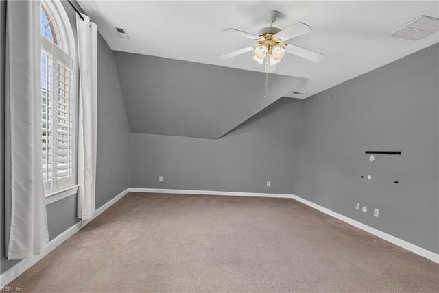 804 Catrina LN, Chesapeake, VA 23322