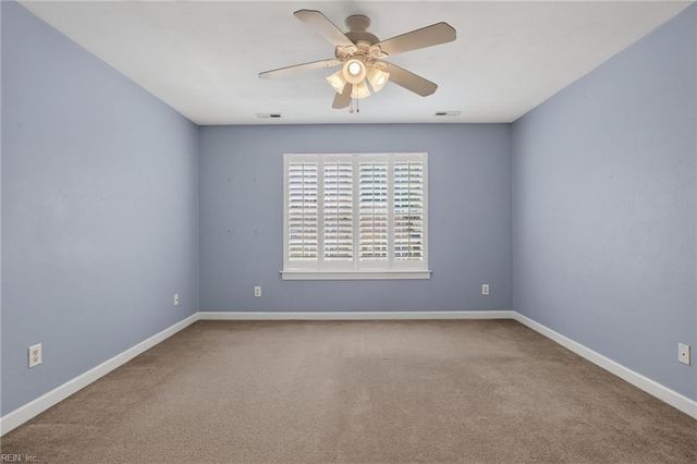 804 Catrina LN, Chesapeake, VA 23322