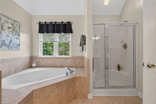 804 Catrina LN, Chesapeake, VA 23322