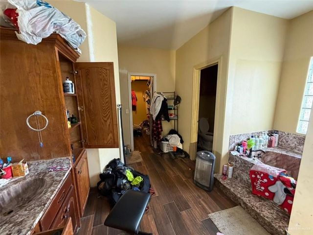 400 S Resplandor Street, Mission, TX 78572