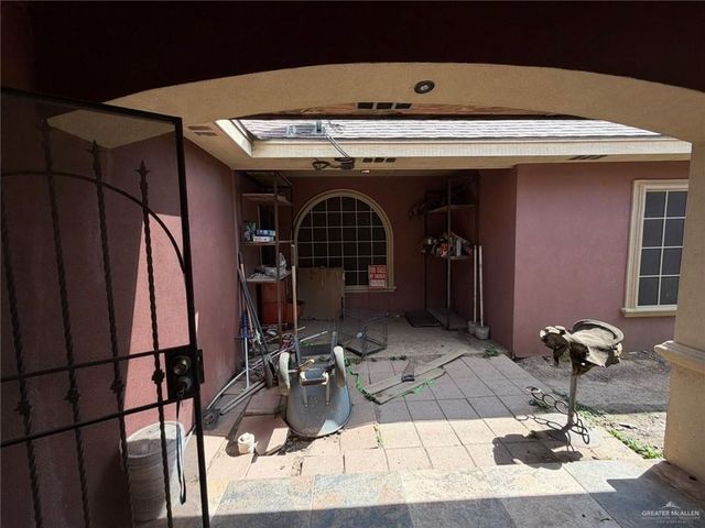 400 S Resplandor Street, Mission, TX 78572