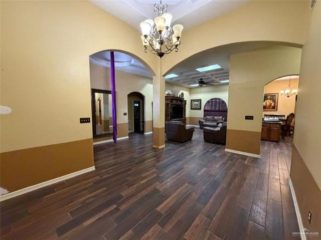 400 S Resplandor Street, Mission, TX 78572