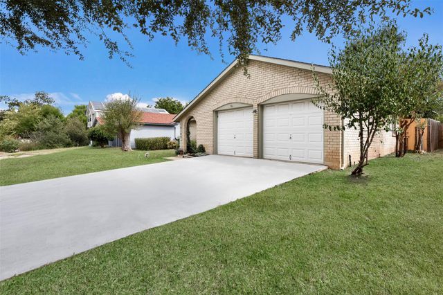 10109 Osprey CT, Austin, TX 78750