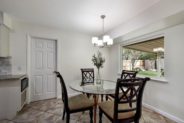 10109 Osprey CT, Austin, TX 78750