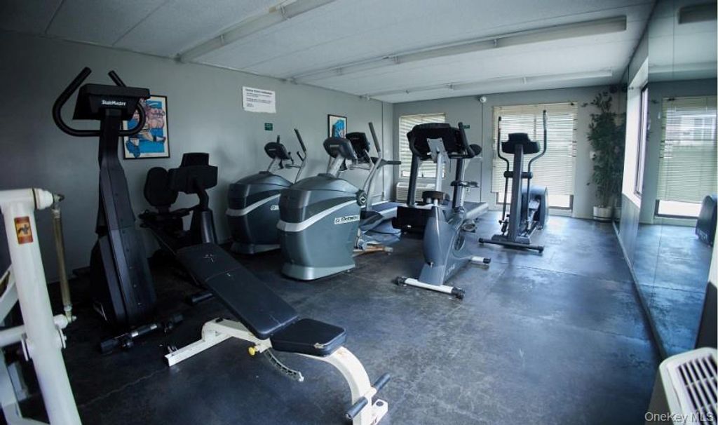 10810 Flatlands 9th Street 15E, Brooklyn, NY 11236 — exterior