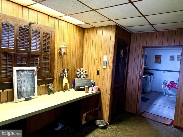 208 WOODWARD AVE, Lock Haven, PA 17745