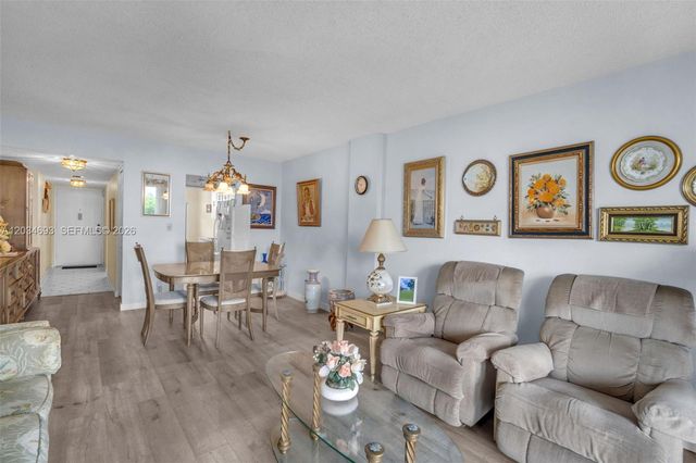 250 Jacaranda Dr 704, Plantation, FL 33324
