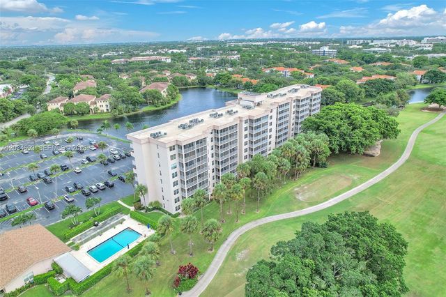 250 Jacaranda Dr 704, Plantation, FL 33324