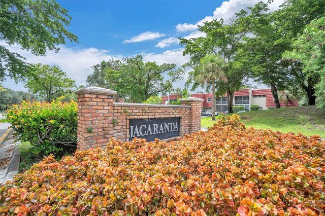 250 Jacaranda Dr 704, Plantation, FL 33324
