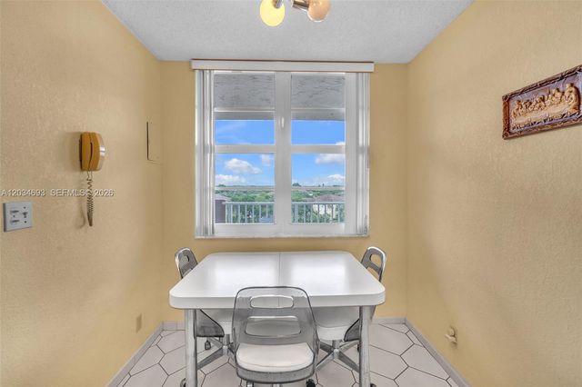 250 Jacaranda Dr 704, Plantation, FL 33324