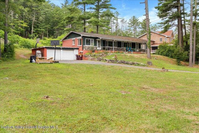 24 Alpine Drive, Round Top, NY 12473
