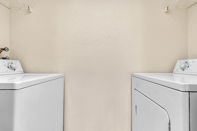 10240 NW 33rd Place, Sunrise, FL 33351