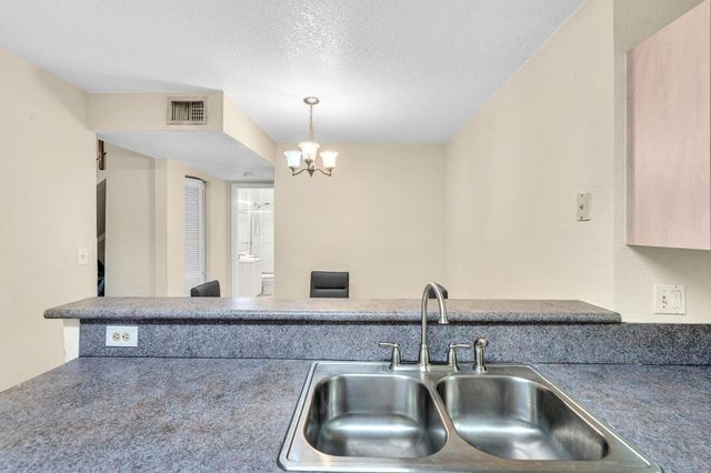 10240 NW 33rd Place, Sunrise, FL 33351