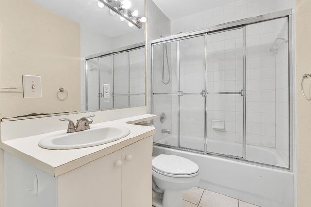 10240 NW 33rd Place, Sunrise, FL 33351