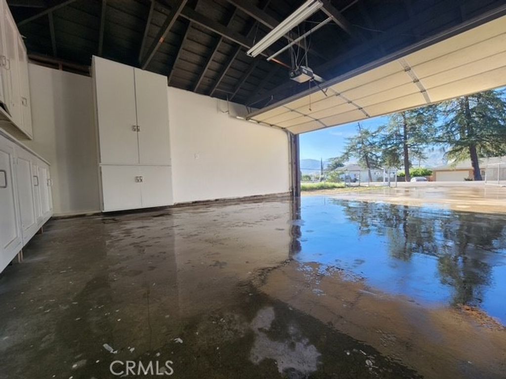 Image 11 of property listing at 693 W Wilson, Banning, CA 92220