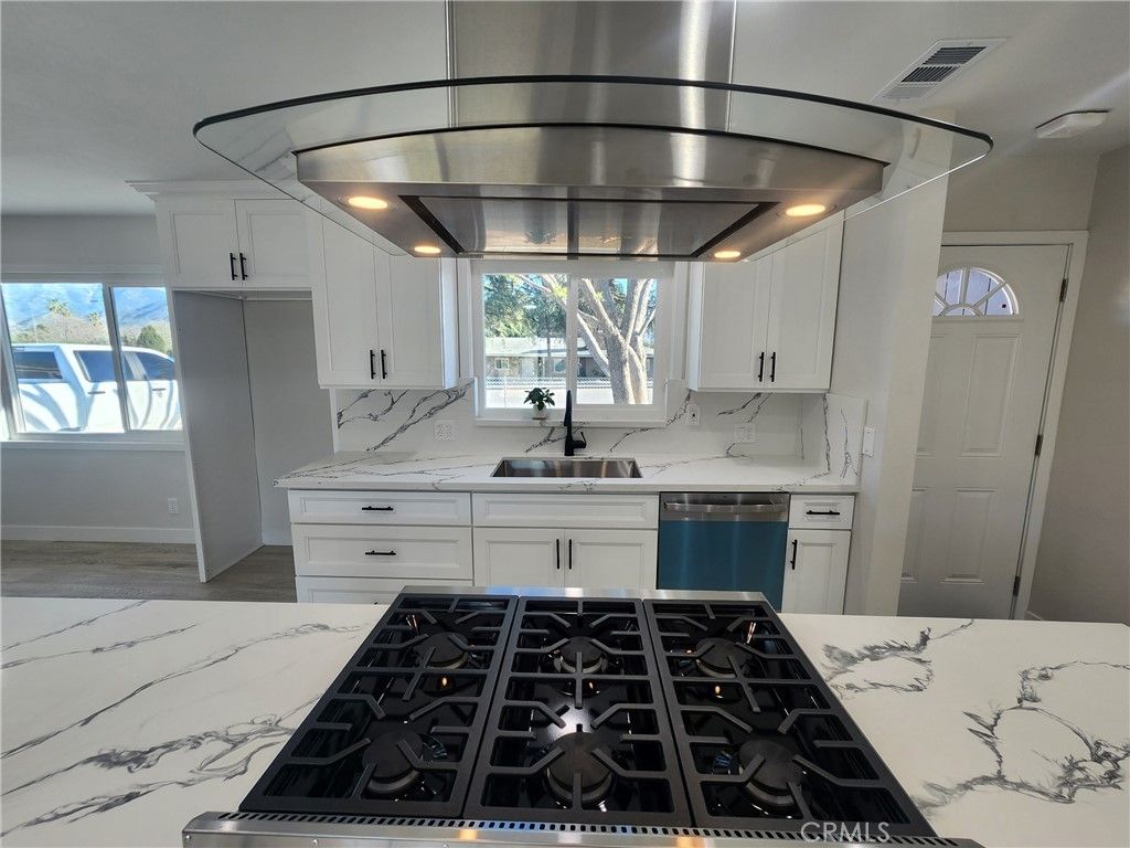 Image 20 of property listing at 693 W Wilson, Banning, CA 92220