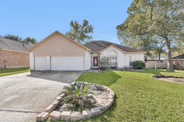 147 April Waters Drive W, Conroe, TX 77356