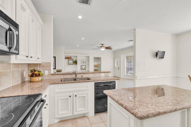 147 April Waters Drive W, Conroe, TX 77356