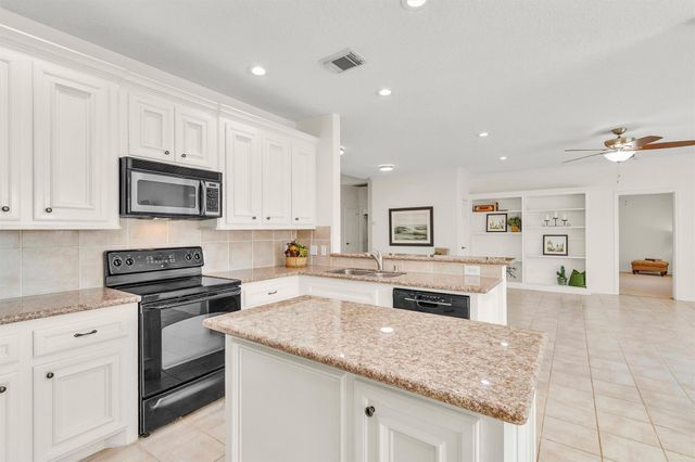 147 April Waters Drive W, Conroe, TX 77356