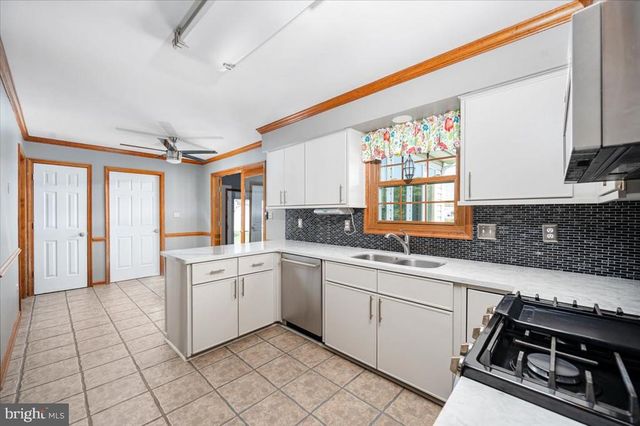 10624 HEATHER GREENS CIR, Spotsylvania, VA 22553