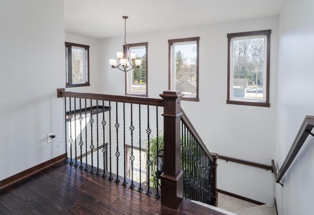 3677 Edgerton Street, Vadnais Heights, MN 55127