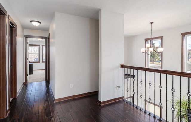 3677 Edgerton Street, Vadnais Heights, MN 55127