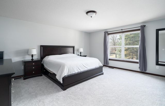 3677 Edgerton Street, Vadnais Heights, MN 55127