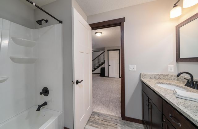 3677 Edgerton Street, Vadnais Heights, MN 55127