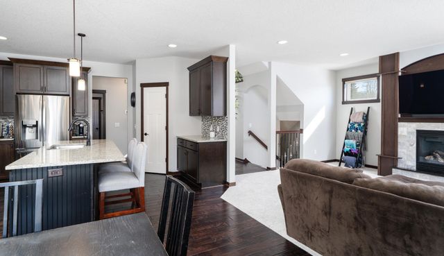 3677 Edgerton Street, Vadnais Heights, MN 55127