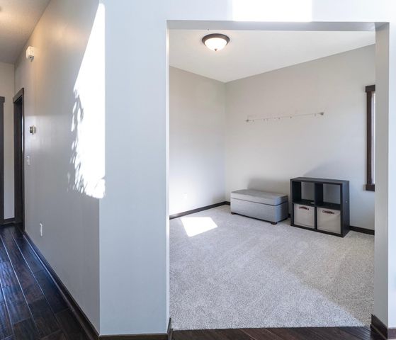 3677 Edgerton Street, Vadnais Heights, MN 55127