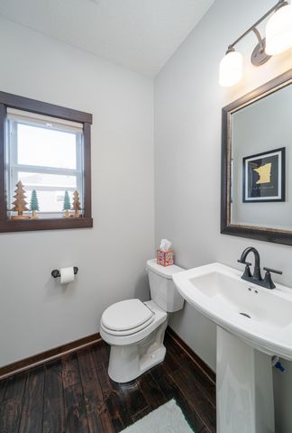 3677 Edgerton Street, Vadnais Heights, MN 55127