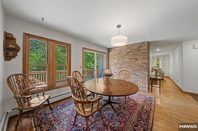 829 Ramapo Valley Road, Oakland, NJ 07436