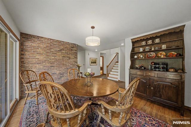 829 Ramapo Valley Road, Oakland, NJ 07436