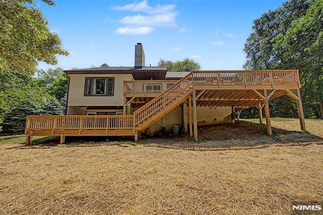 829 Ramapo Valley Road, Oakland, NJ 07436