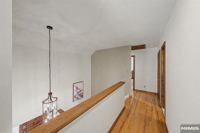 829 Ramapo Valley Road, Oakland, NJ 07436