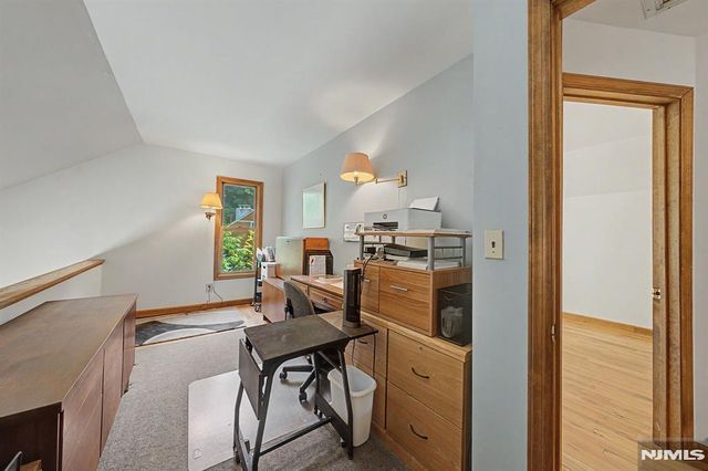 829 Ramapo Valley Road, Oakland, NJ 07436
