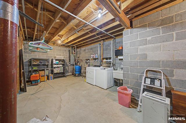 829 Ramapo Valley Road, Oakland, NJ 07436