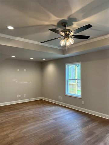 2736 Thomas View Court, Loganville, GA 30052