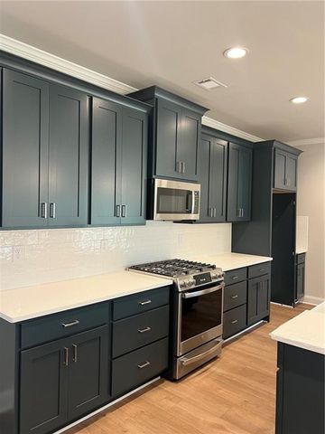 2736 Thomas View Court, Loganville, GA 30052