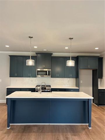 2736 Thomas View Court, Loganville, GA 30052