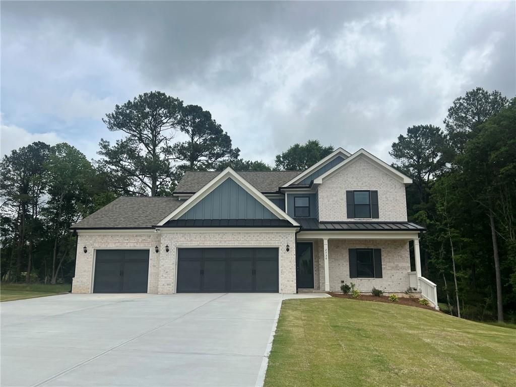 2736 Thomas View Court, Loganville, GA 30052