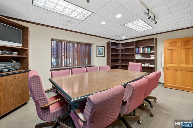 55 Paramus, Paramus, NJ 07652