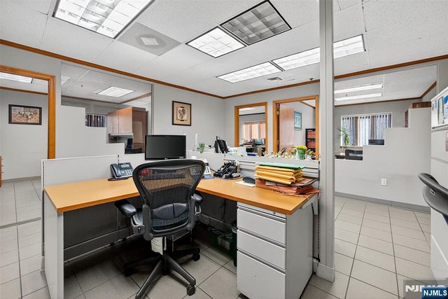 55 Paramus, Paramus, NJ 07652