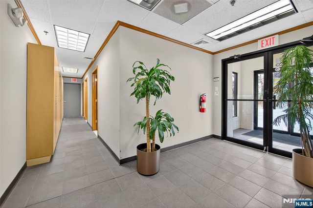 55 Paramus, Paramus, NJ 07652